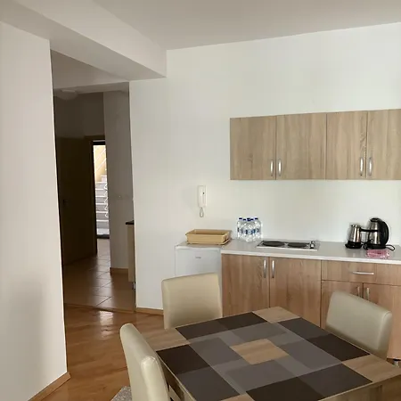 Kumani Villa *